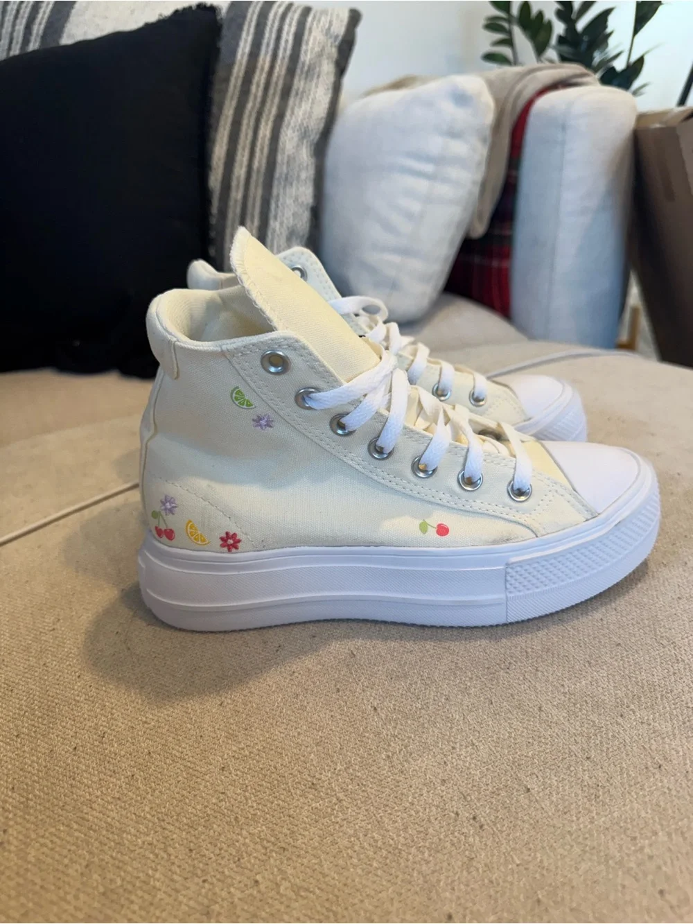 Converse Women's Platform High Top Sneakers - Cream Fruit, Sz 6 US, NWT